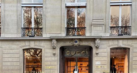 gucci 1960 une boutique|history of gucci clothing.